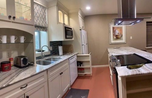 Downtown Little Rock Eigentumswohnung | Stay close to entertainment! Downtown LR 2 bedroom apt near Simmons Bank Arena