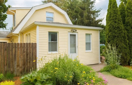 Bryant Pattengill East Haus | Stay in a centrally located home, 1.5 miles from downtown Ann Arbor.