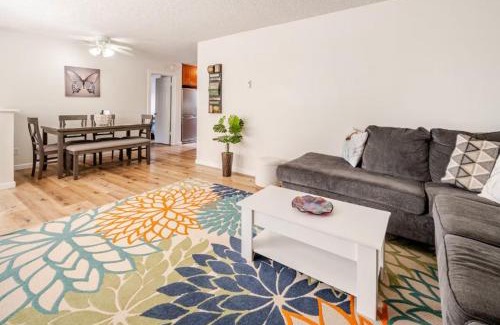 Hillcrest Wohnung | Stay in the Heart of Hillcrest!