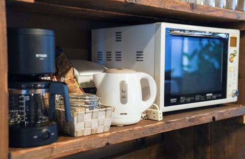 Kannai Wohnung | Stay in Yokohama Retro Old Town, film and drama locations! 5LDK, 100 sq.m. 5-minute walk to JR Kannai Station and 6 stations on 4 lines are available!