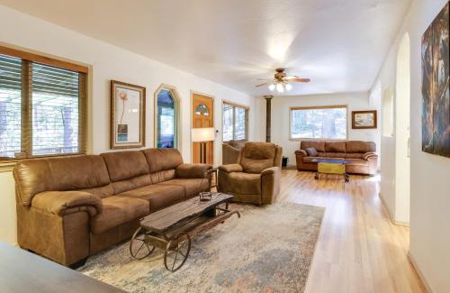 Glencoe Haus | Stay Near Big Trees, Bring Your Pets Arnold Cabin