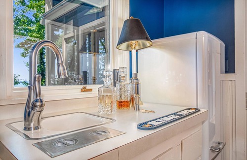 Fennville Haus | Golden Getaway- in der Stadt, mit Blick auf das Wasser