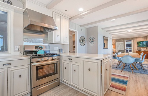 Fennville Haus | Golden Getaway- in der Stadt, mit Blick auf das Wasser