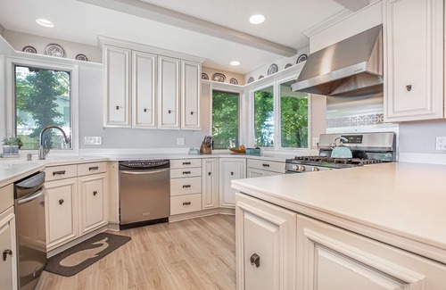 Fennville Haus | Golden Getaway- in der Stadt, mit Blick auf das Wasser