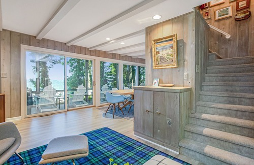 Fennville Haus | Golden Getaway- in der Stadt, mit Blick auf das Wasser