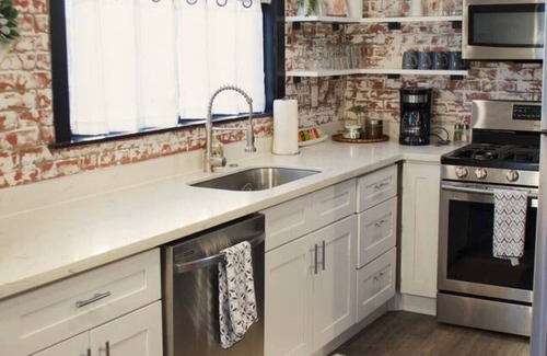 Albany Haus | Stay right downtown at a historical updated property