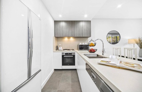 Lidcombe Wohnung | Stay Steps from Olympic Park | Spacious 3-Bedroom