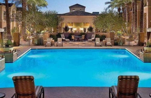 Gainey Village Villas Hotel | Stay, Work, and Play in Style Near Scottsdale's Top Attractions! Pets Welcome!