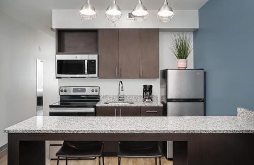 Huntsville Hotel | stayAPT Suites Huntsville