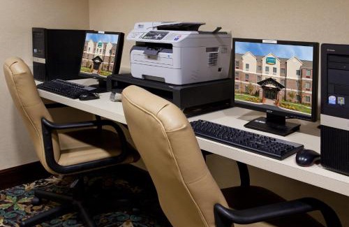 Stow Hotel | Staybridge Suites Akron-Stow-Cuyahoga Falls by IHG