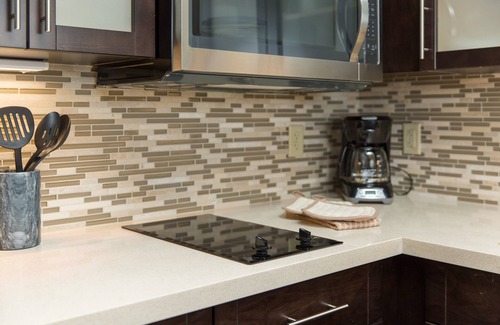 Corona Hotel | Staybridge Suites Corona South by IHG