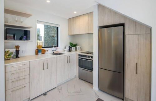 Wellington Region Haus | Staycation Treasure at Johnston