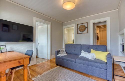 Coos Bay Wohnung | #StayinMyDistrict Heritage By The Bay