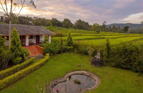 Kushalnagar Haus | StayVista at Firefly By The River with Breakfast- Kushalnagar