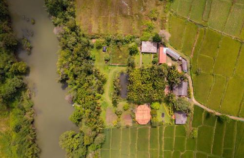 Kushalnagar Haus | StayVista at Firefly By The River with Breakfast- Kushalnagar