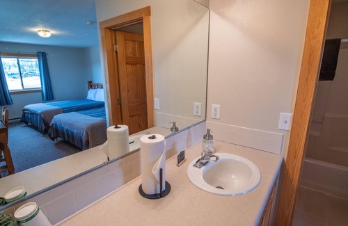 Clark Haus | Steamboat Lake Outpost, Bunkhouse Rooms