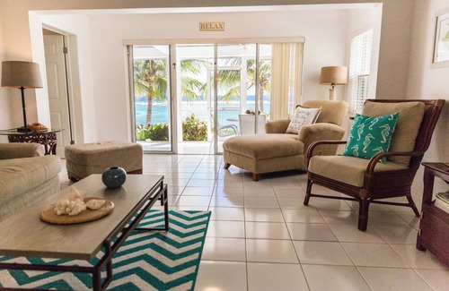 Savannah Eigentumswohnung | Step Out on Sand! Beach Home with Amazing Patio and Ocean Views!