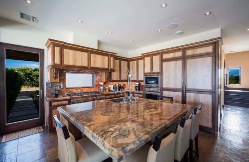 Gun Bay Haus | Stepping Stone 4 BR East End Luxury Oceanfront