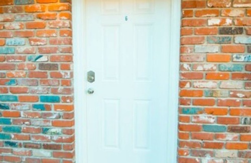 Biloxi Wohnung | 💥👣STEPS 2 BEACH🏖️ \ SLEEPS 4 & NEARBY GO-KART🏎