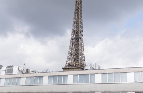 Grenelle Wohnung | 2 Minuten zu Fuß zum Eiffelturm! Modernes 2-Bett, in bester Lage (Veeve)