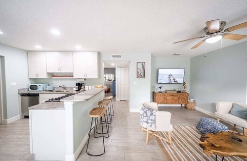 Cocoa Beach Haus | Steps to Beach + River | Family & Pet-Friendly