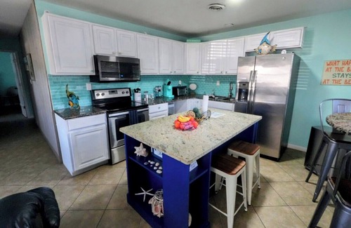 Cocoa Beach Haus | 2 Minutes From Beach/Downtown + Arcade