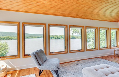 Dauphin Haus | Steps to Susquehanna River: Hot Tub Hideaway!