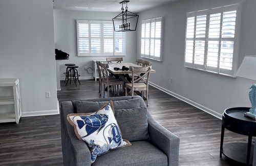 Sussex County Haus | Steps to the beach! 6-bed/5 bath newly renovated house in S Bethany Beach!