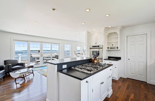 Pond Cove Haus | Steps to the Sand, Modern Home on Willard Beach, Fenced in Yard, Deck & Grill