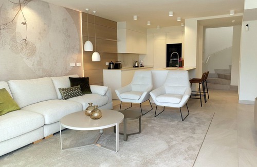 Almunecar Haus | Sto 13, Modern villa with private infinity swimming pool, ocean view and beach club