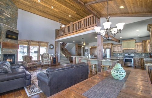 Fish Haven Haus | Stokes Casa - Perfect for large groups, with pool, hot tub & beach access!