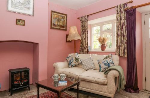 Weobley Haus | Stone Cottage