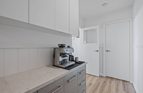 Mansfield Haus | Stoneleigh Rise - Mansfield - Sleeps 12