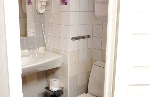 Vidsel Hotel | Storforsen Hotell