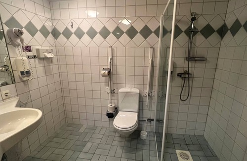 Vidsel Hotel | Storforsen Hotell