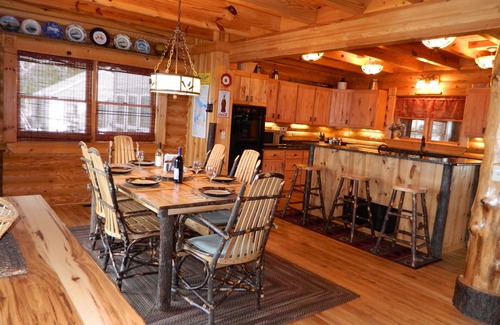 Cheboygan Kabine | Straße von Mackinac Log Lodge - Mackinaw City