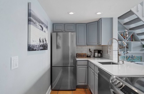 Jupiter Bed & Breakfast | Stroll to beach charming coastal living at its finest close to Jupiter Hotspots