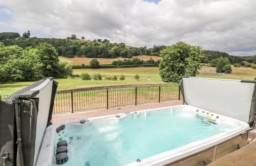 Tirabad Haus | Stud Farm House