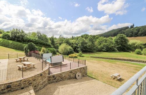 Tirabad Haus | Stud Farm House