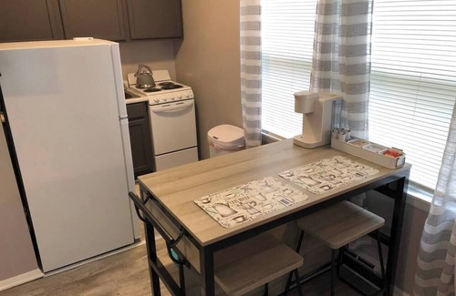 Oswego Wohnung | Studio| 2 min drive to Downtown Oswego