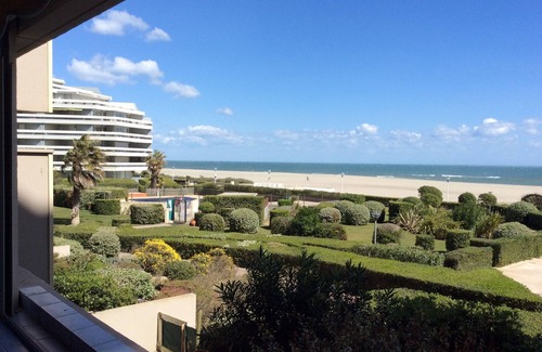 La Cote Radieuse Wohnung | Studio 25m2 & terrace 8 m2 sea view for 2 people private box swimming pool WIFI