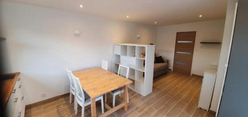 Meze Wohnung | Studio 26m2 à 200 mètres de la plage