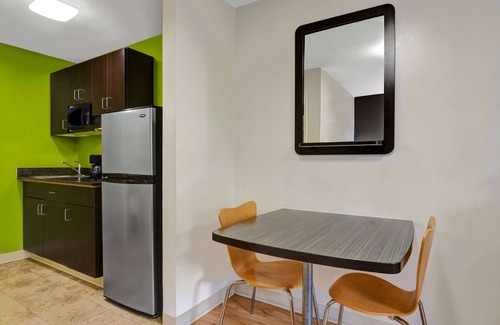 Chamblee Hotel | Studio 6 Atlanta, GA - Chamblee