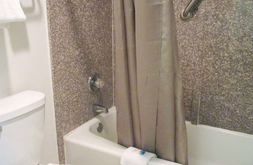 Luling Hotel | Studio 6 Luling, LA