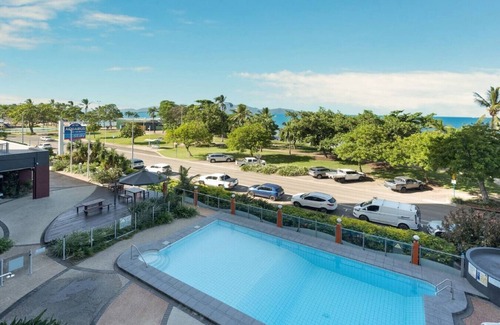 North Ward Haus | Studio 810 - Idyllic Location With Views