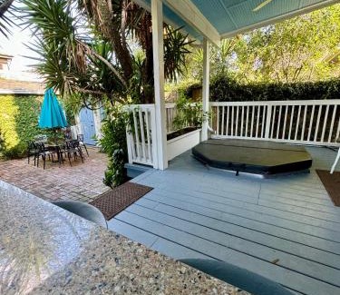 Faubourg Delachaise Wohnung | Studio Apartment Antonine