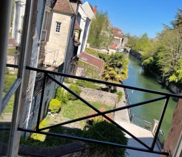 Dole Wohnung | Studio au Moulin " La Plage " Vue unique sur la Petite Venise