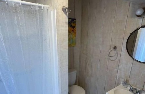 Riverhead Haus | Studio by the Lake with beautiful view