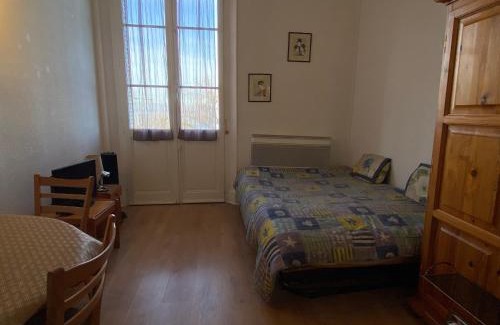 Evian-les-Bains Wohnung | Studio cosy près des quais d'Evian - FR-1-498-51