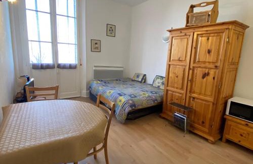 Evian-les-Bains Wohnung | Studio cosy près des quais d'Evian - FR-1-498-51